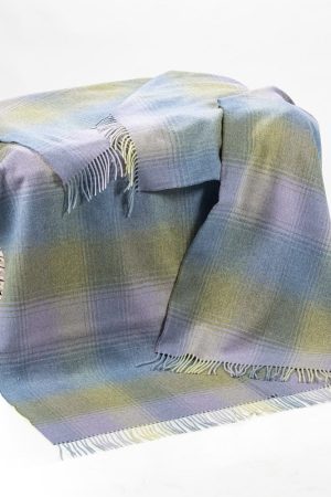 Lambswool Throw Ref: 634|Irish Made Blankets and Throws|Irish Handcrafts