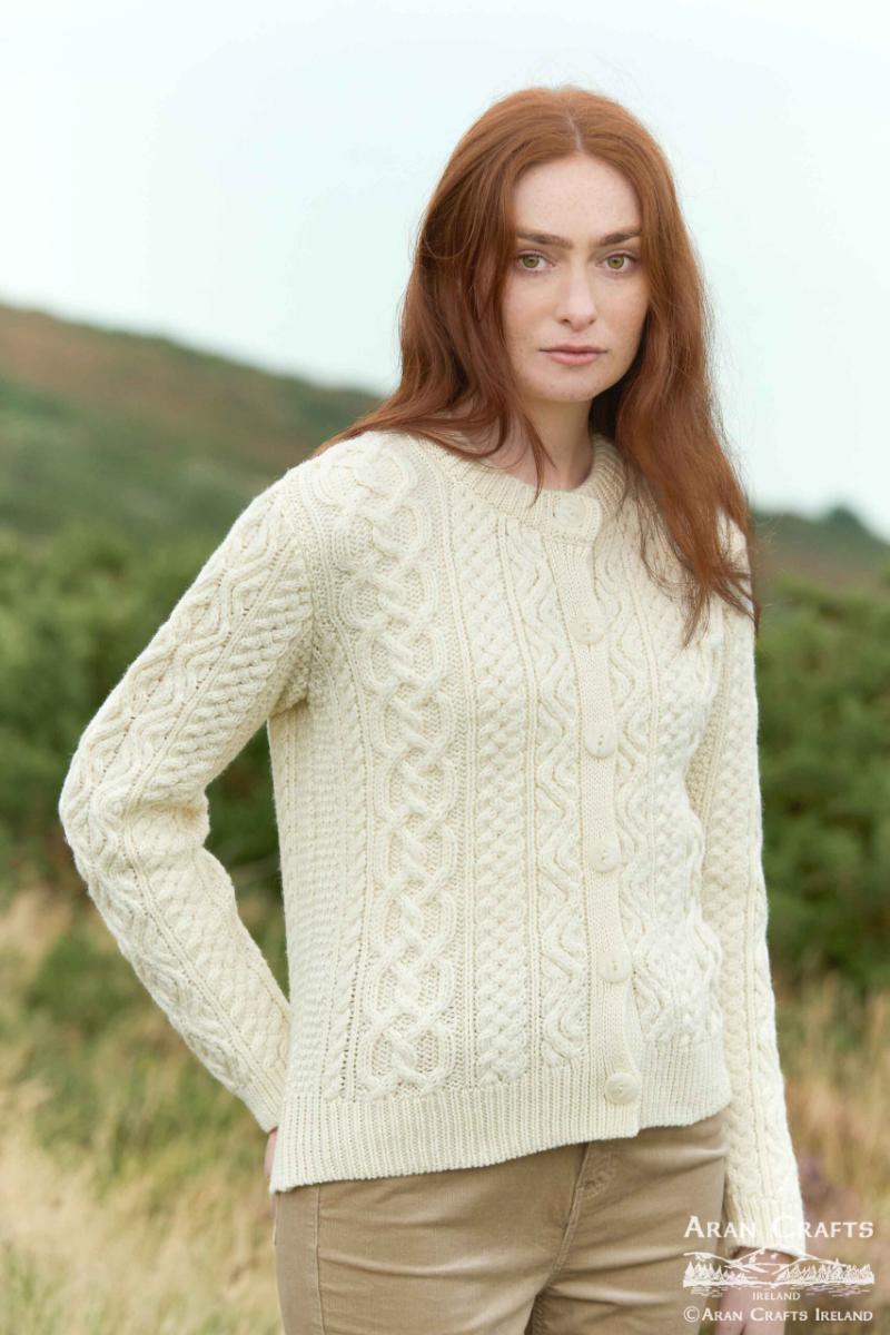 ARAN SHORT BUTTON CARDIGAN